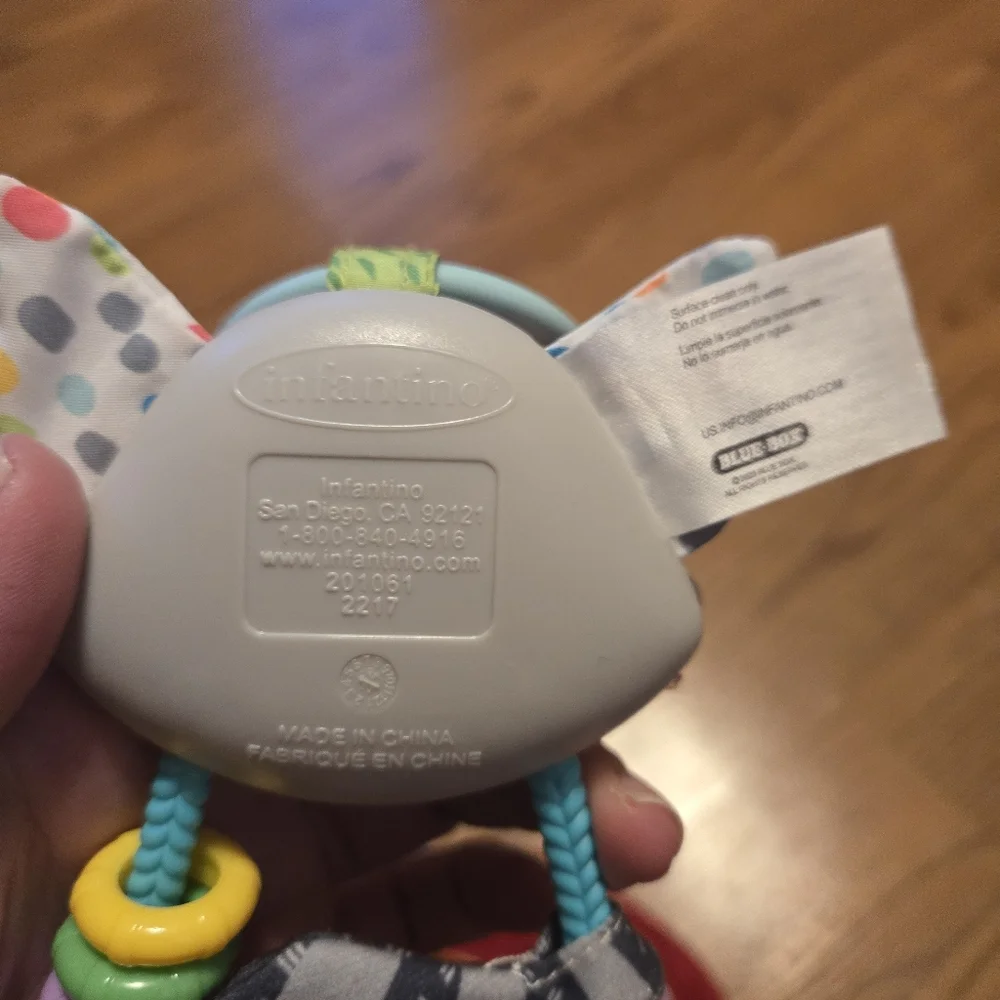 Infantino Jingle Charms Raccoon Rattle Travel Toy Baby Toy Infant Diaper Bag Toy